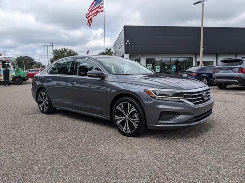 2022 Volkswagen Passat 2.0T SE