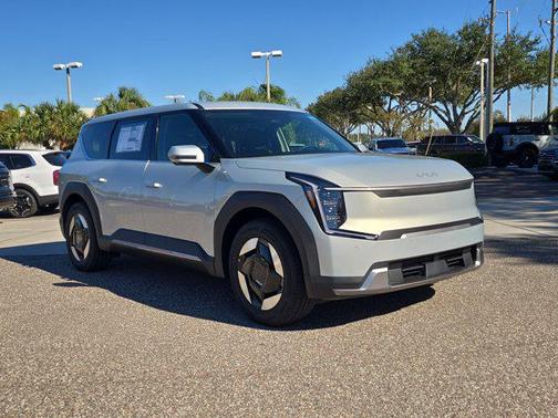 2026 Kia EV9 Light Long Range