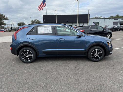 2025 Kia Niro EX