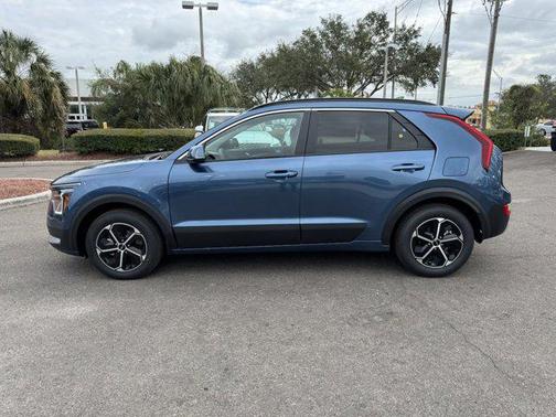 2025 Kia Niro EX