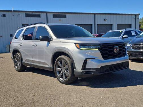 2023 Honda Pilot AWD Sport