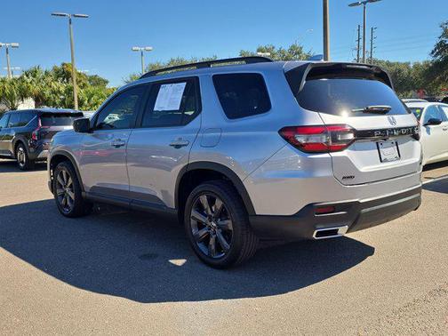 2023 Honda Pilot AWD Sport