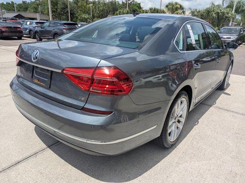 2016 Volkswagen Passat 1.8T SEL