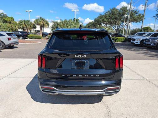 2022 Kia Sorento S