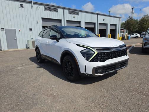 Glacier White Pearl/Ebony Black Roof 2023 Kia Sportage S