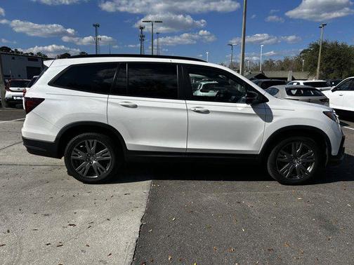 2022 Honda Pilot AWD Sport