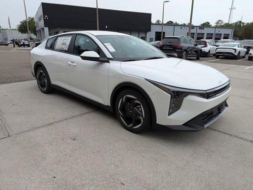 2025 Kia K4 EX