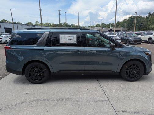 2026 Kia Carnival SX