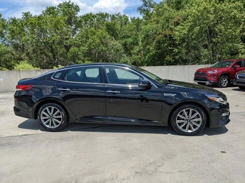 Photo 3 of 28 of 2019 Kia Optima EX