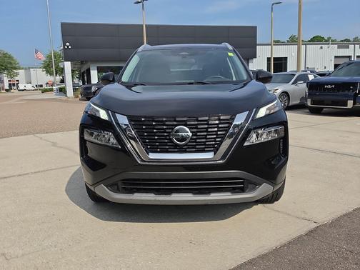 Super Black 2021 Nissan Rogue SV
