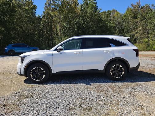 Glacial White Pearl 2026 Kia Sorento S