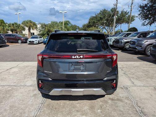 2025 Kia Seltos EX