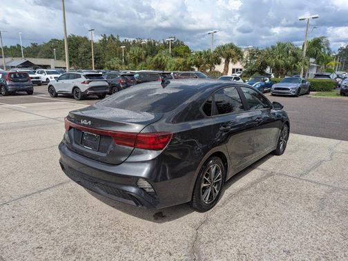 2022 Kia Forte LXS