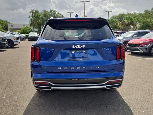 Sapphire Blue 2022 Kia Sorento EX