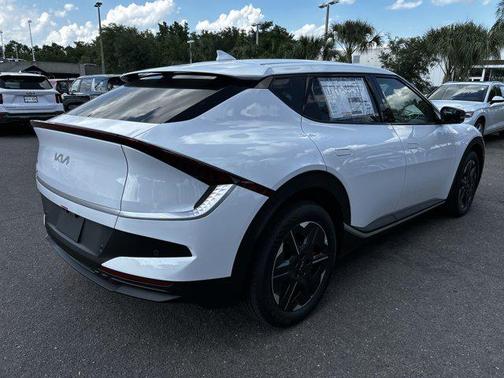 2025 Kia EV6 Light Long Range