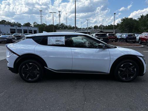 2025 Kia EV6 Light Long Range