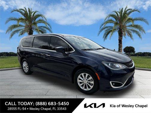 2018 Chrysler Pacifica Touring Plus