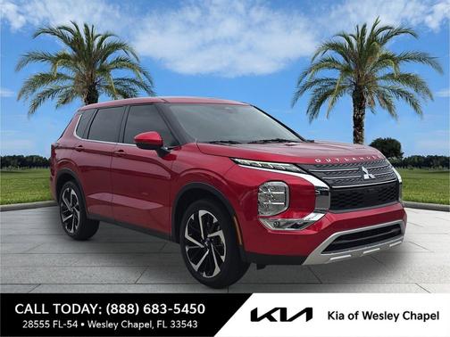 Red Diamond 2024 Mitsubishi Outlander SE
