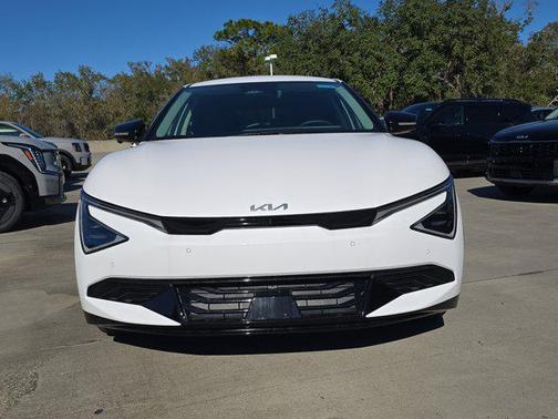 2025 Kia EV6 Wind