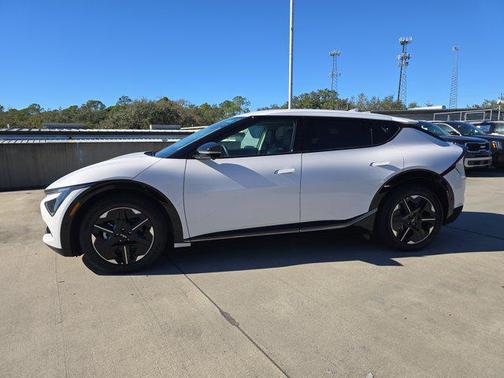 2025 Kia EV6 Wind
