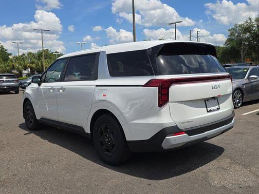 Snow White Pearl 2026 Kia Carnival LX