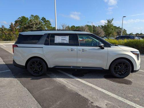 2026 Kia Carnival SX