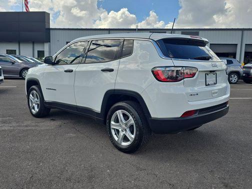 2023 Jeep Compass Sport