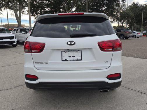 2019 Kia Sorento LX
