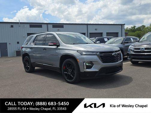 Sterling Gray Metallic 2023 Chevrolet Traverse Premier