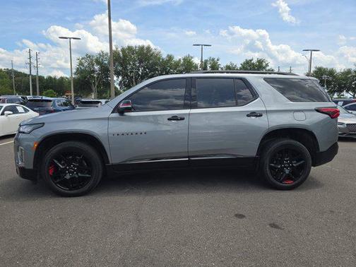 Sterling Gray Metallic 2023 Chevrolet Traverse Premier