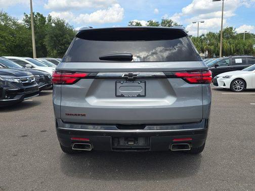 Sterling Gray Metallic 2023 Chevrolet Traverse Premier