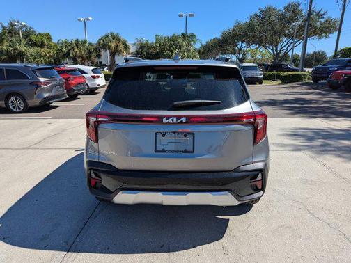 2026 Kia Seltos EX