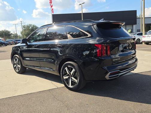 2023 Kia Sorento S