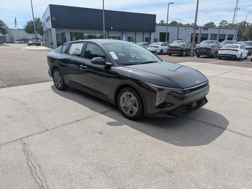 2025 Kia K4 LX