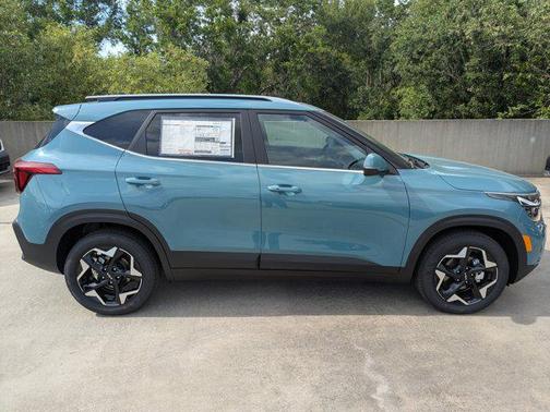2025 Kia Seltos EX