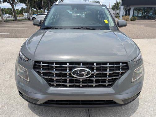 2020 Hyundai VENUE SEL