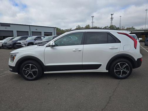 2025 Kia Niro EX
