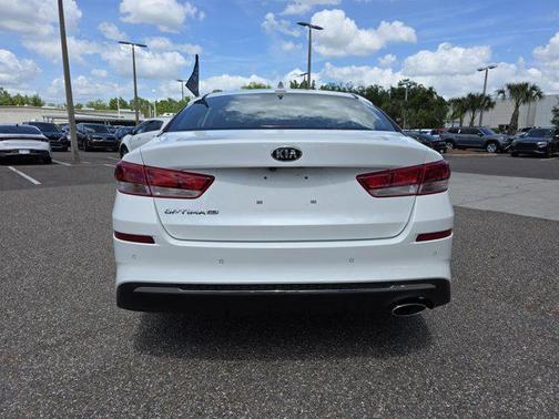 2020 Kia Optima LX