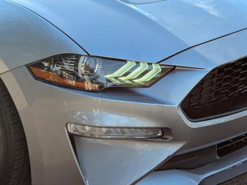 2021 Ford Mustang EcoBoost