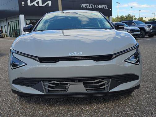 2025 Kia EV6 Light Long Range