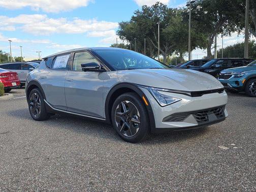 2025 Kia EV6 Light Long Range