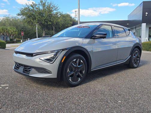 2025 Kia EV6 Light Long Range