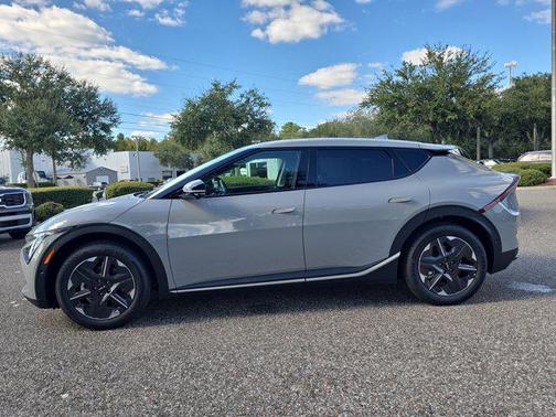 2025 Kia EV6 Light Long Range