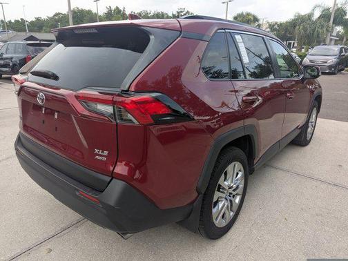 2019 Toyota RAV4 XLE Premium