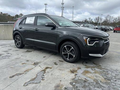 2025 Kia Niro LX