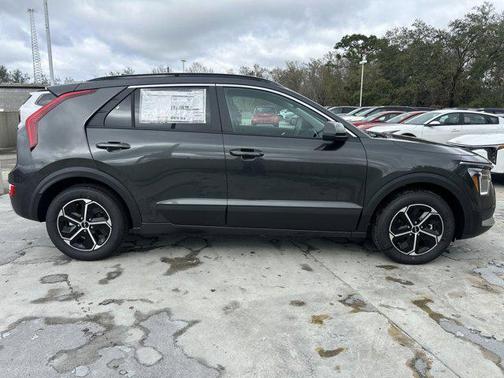 2025 Kia Niro LX