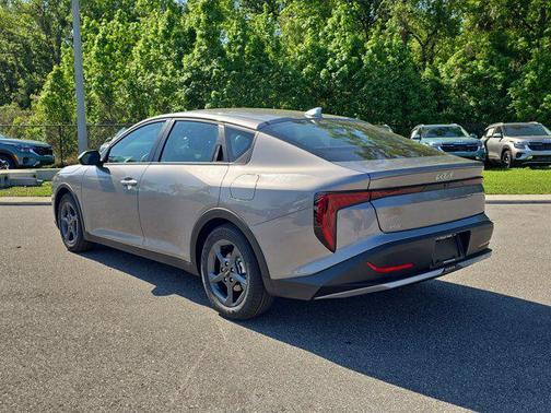 Steel 2026 Kia K4 LXS