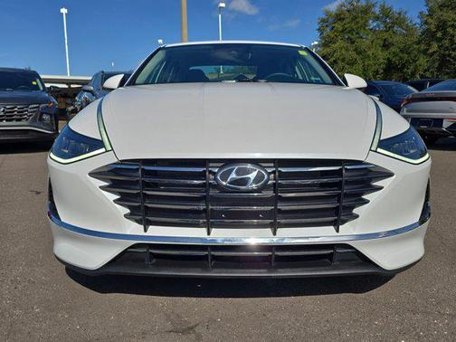 2022 Hyundai SONATA SE