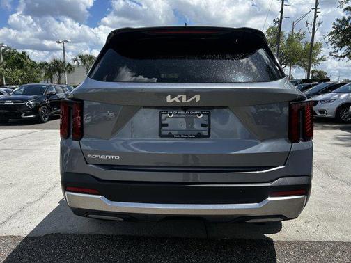 2025 Kia Sorento EX