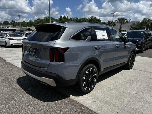 2025 Kia Sorento EX